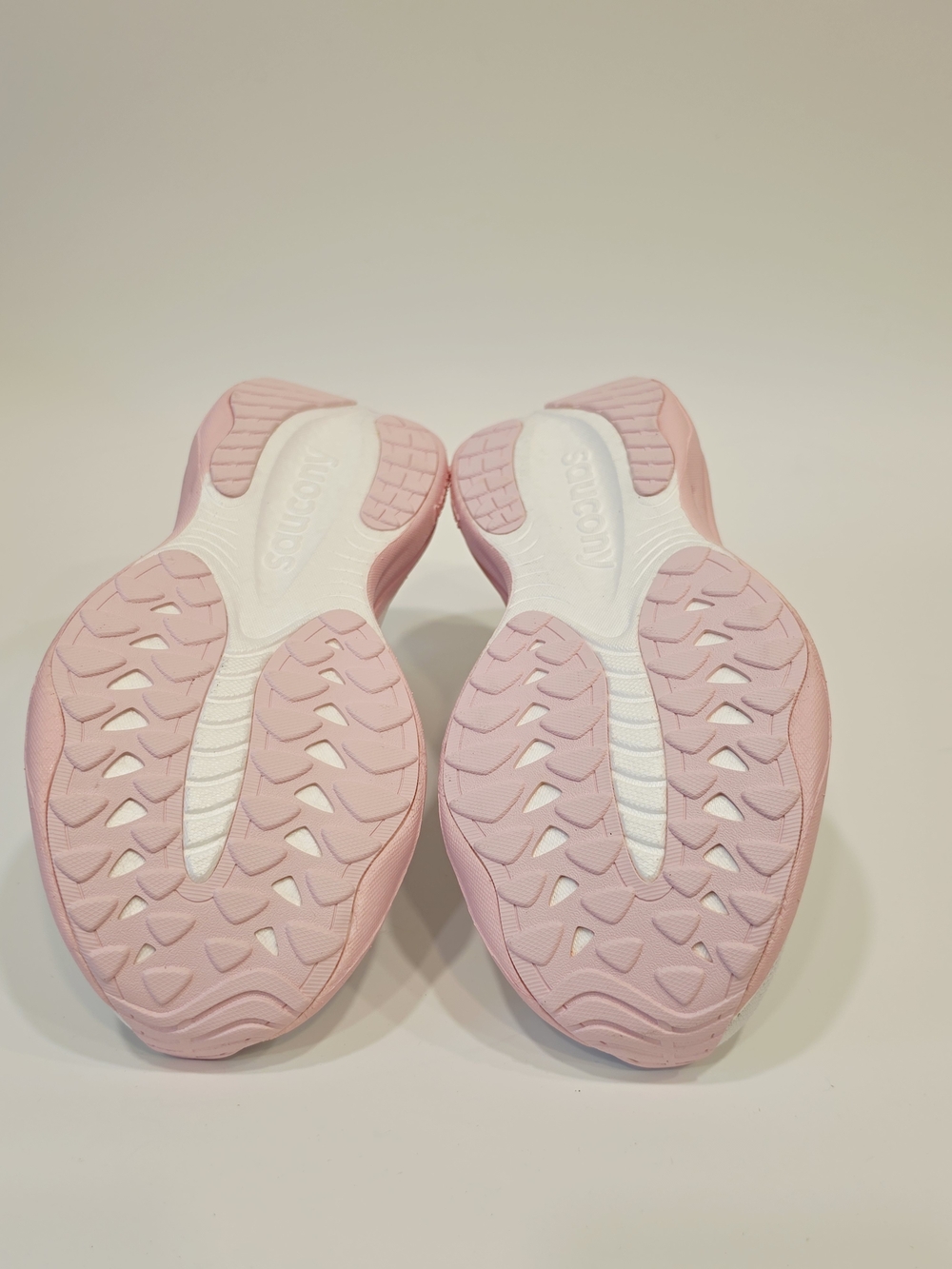 Saucony Ride 19 Women's White & Pink Running Shoes US Size 10 - Picture 7 of 8